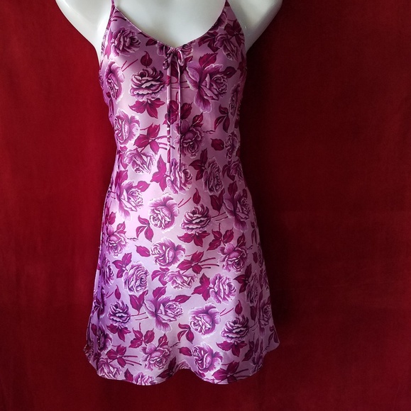 Secrets Lingerie Other - Secrets flower chemise